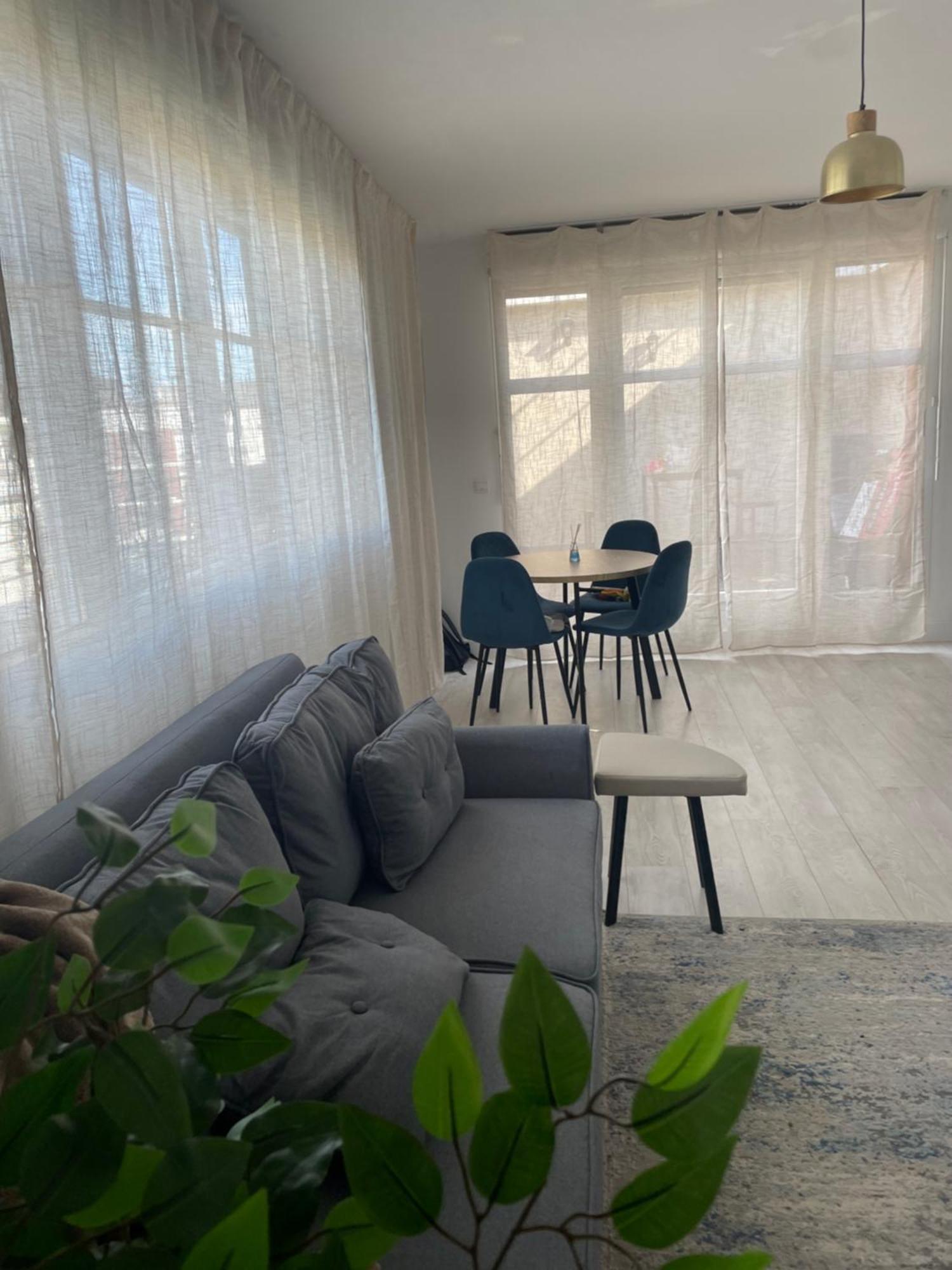 Appartement Family Terrasse 6-7Pers Proche Disney Et Gare Μοντεβρέν Εξωτερικό φωτογραφία