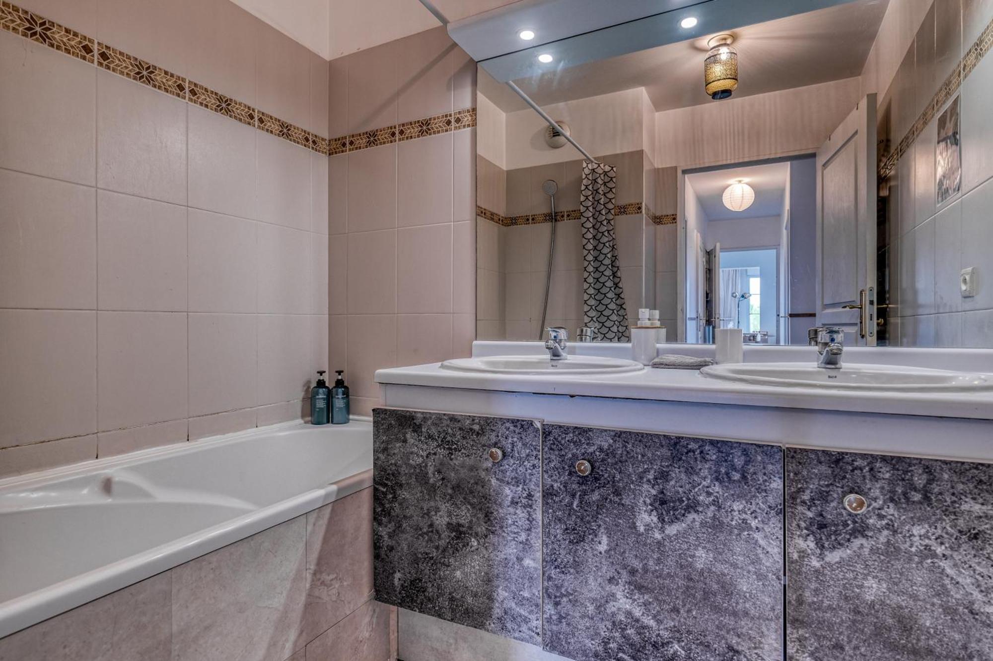 Appartement Family Terrasse 6-7Pers Proche Disney Et Gare Μοντεβρέν Εξωτερικό φωτογραφία